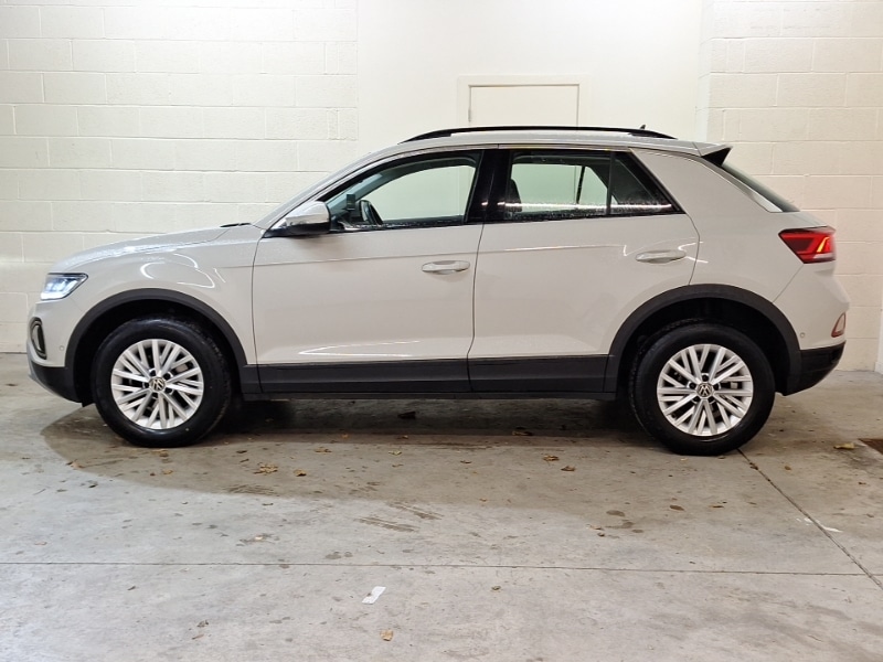Used Volkswagen T-Roc 2024 for sale - 77518069: Photo 4