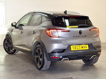 Used Renault Captur 2023 for sale - 79544737: Photo