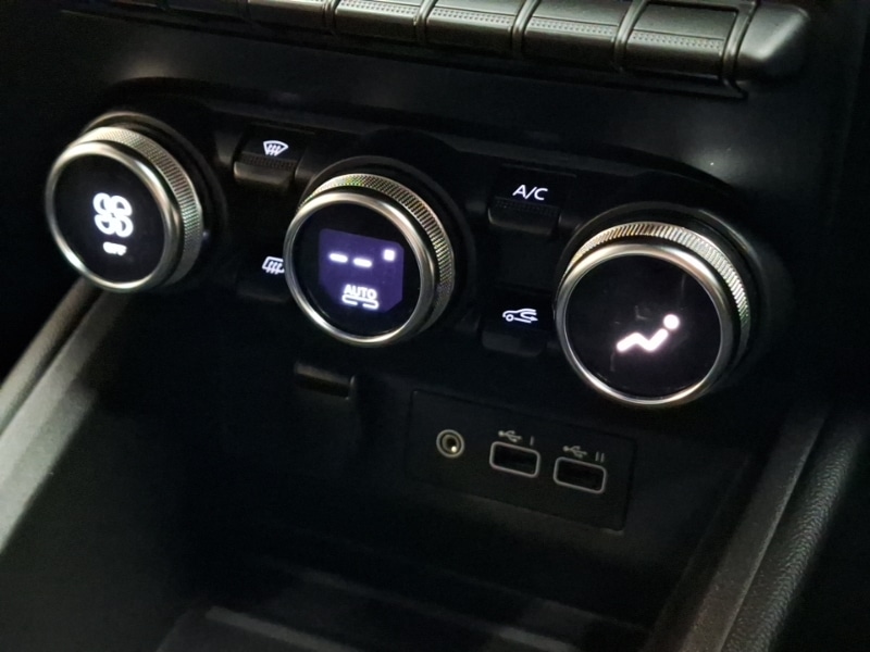 Used Renault Clio 2023 for sale - 76879865: Photo 16