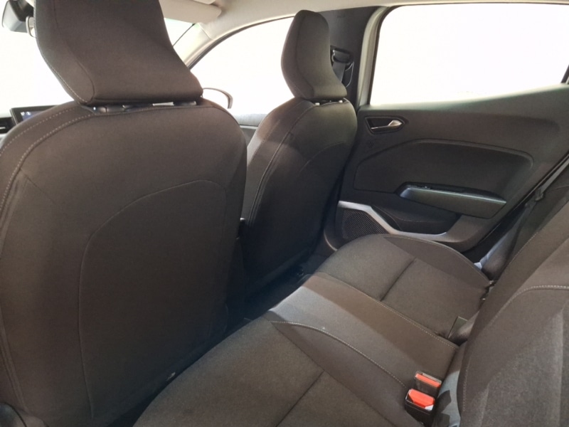 Used Renault Clio 2023 for sale - 76879865: Photo 6