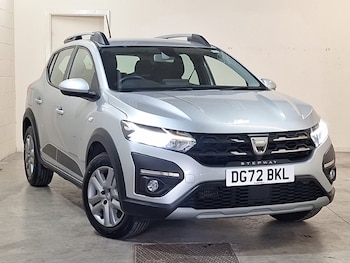 Used Dacia Sandero Stepway 2022 for sale - 76121014: Photo