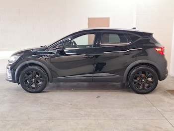 Used Renault Captur 2023 for sale - 79086775: Photo
