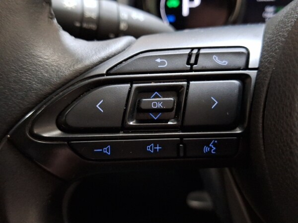 Used Toyota Yaris 2022 for sale - 76108304: Photo 18