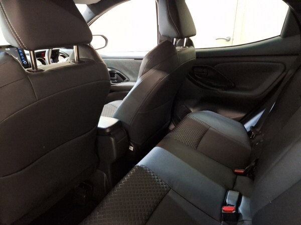 Used Toyota Yaris 2022 for sale - 76108304: Photo 6