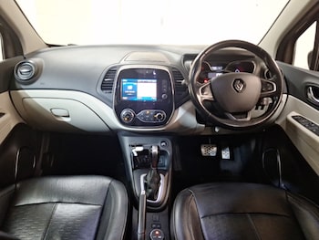 Used Renault Captur 2017 for sale - 76233477: Photo 2