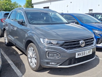 Used Volkswagen T-Roc 2018 for sale - 78580525: Photo