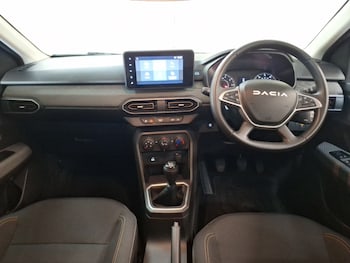 Used Dacia Sandero Stepway 2025 for sale - 79510679: Photo
