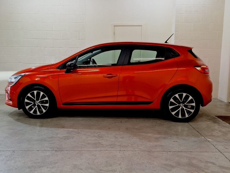 Used Renault Clio 2022 for sale - 76575698: Photo 4