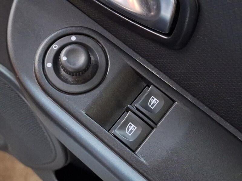 Used Renault Clio 2016 for sale - 76958915: Photo 12