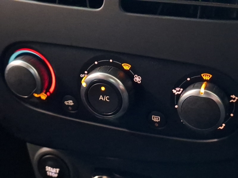 Used Renault Clio 2016 for sale - 76958915: Photo 17