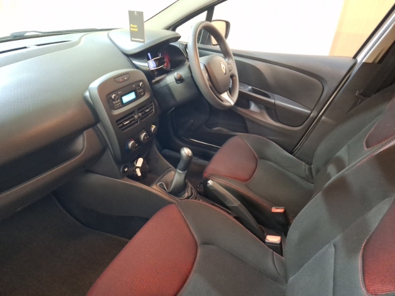 Used Renault Clio 2016 for sale - 76958915: Photo 5
