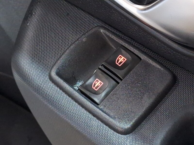 Used Dacia Sandero Stepway 2016 for sale - 77536778: Photo 12