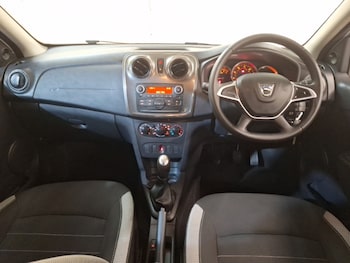 Used Dacia Sandero Stepway 2016 for sale - 77536778: Photo