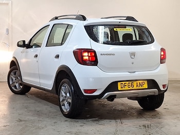 Used Dacia Sandero Stepway 2016 for sale - 77536778: Photo