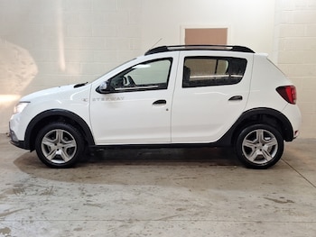 Used Dacia Sandero Stepway 2016 for sale - 77536778: Photo