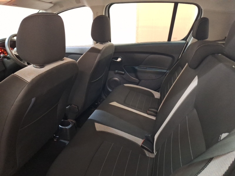 Used Dacia Sandero Stepway 2016 for sale - 77536778: Photo 6