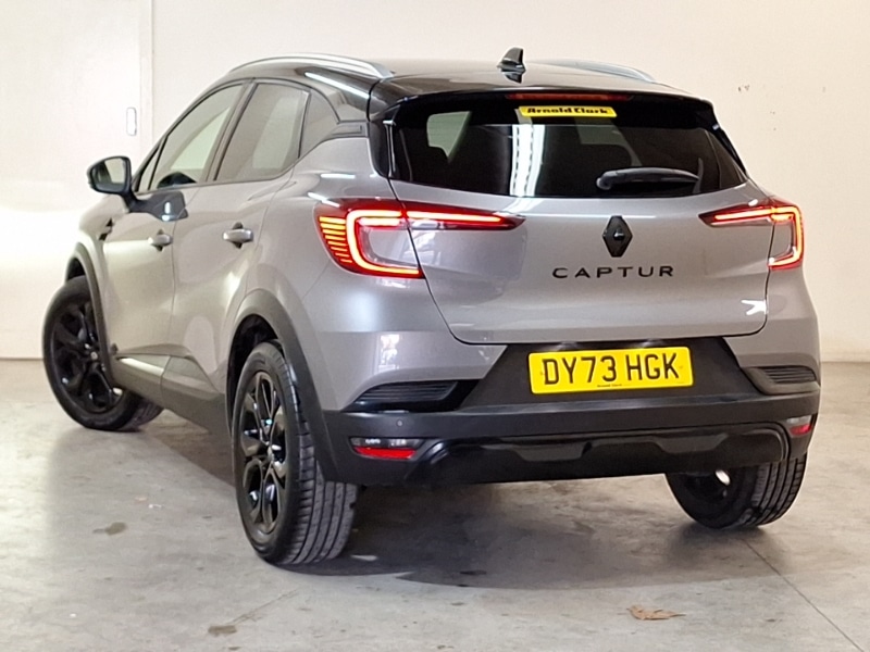 Used Renault Captur 2023 for sale - 76602547: Photo 3