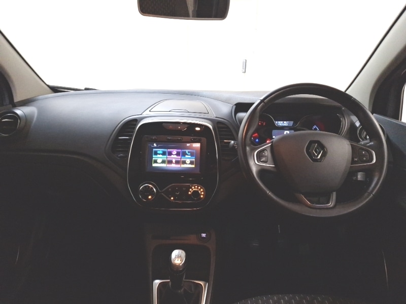 Used Renault Captur 2017 for sale - 78211225: Photo 2