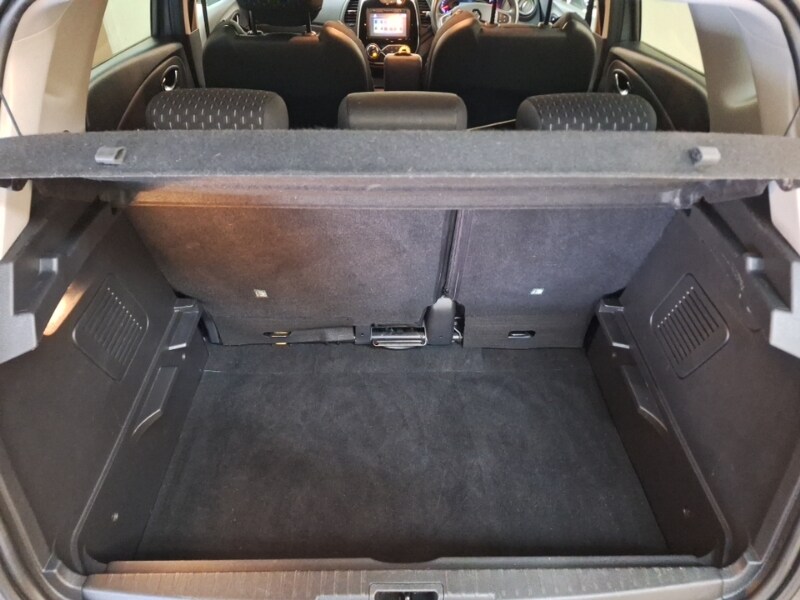 Used Renault Captur 2017 for sale - 78211225: Photo 8