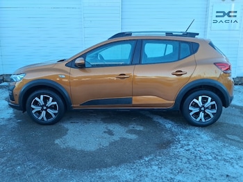 Used Dacia Sandero Stepway 2022 for sale - 78700302: Photo