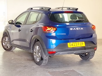 Used Dacia Sandero Stepway 2023 for sale - 78600346: Photo
