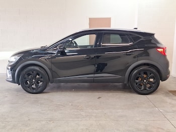 Used Renault Captur 2023 for sale - 79126700: Photo