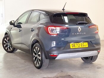 Used Renault Captur 2022 for sale - 78647605: Photo
