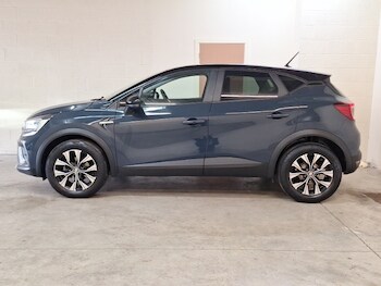 Used Renault Captur 2022 for sale - 78647605: Photo