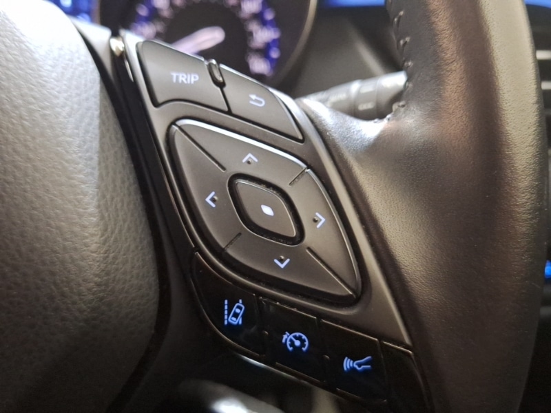 Used Toyota C-HR 2020 for sale - 76763723: Photo 19