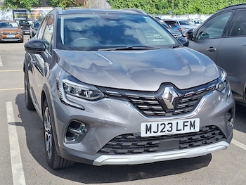 Used Renault Captur 2023 for sale - 78842080: Photo