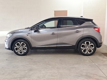 Used Renault Captur 2023 for sale - 78842080: Photo