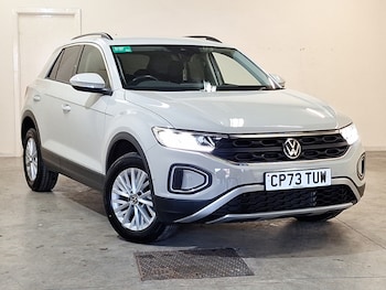 Used Volkswagen T-Roc 2024 for sale - 76566961: Photo