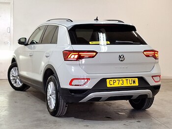 Used Volkswagen T-Roc 2024 for sale - 76566961: Photo