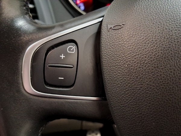 Used Renault Captur 2018 for sale - 76289362: Photo 14