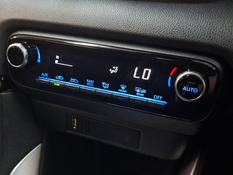 Used Toyota Yaris 2022 for sale - 76335637: Photo 15