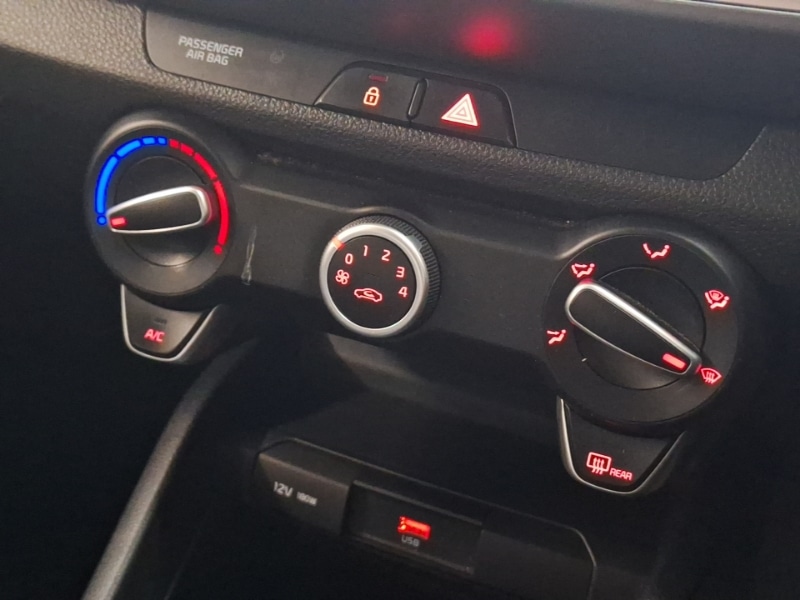 Used Kia Stonic 2022 for sale - 76437671: Photo 16