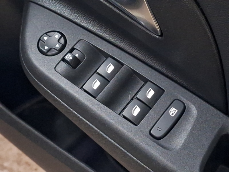 Used Vauxhall Corsa 2022 for sale - 76613929: Photo 12