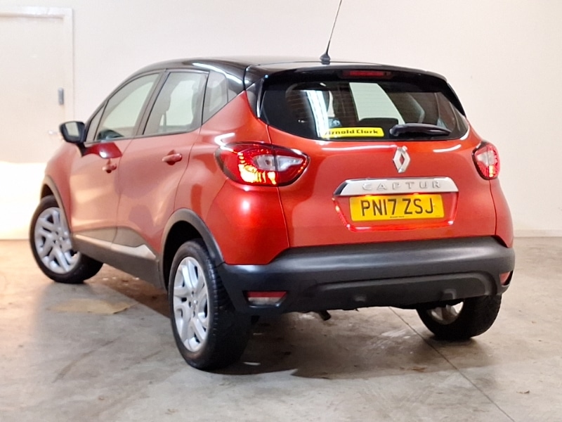Used Renault Captur 2017 for sale - 76726319: Photo 3