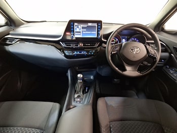 Used Toyota C-HR 2022 for sale - 75882654: Photo