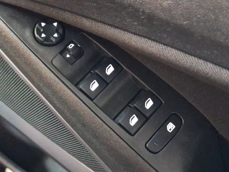 Used Vauxhall Crossland 2021 for sale - 77126385: Photo 12