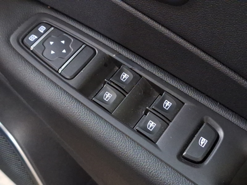 Used Renault Captur 2018 for sale - 76920397: Photo 12