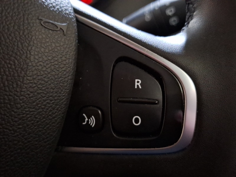 Used Renault Captur 2018 for sale - 76920397: Photo 19