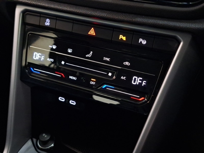 Used Volkswagen T-Roc 2024 for sale - 76471503: Photo 16