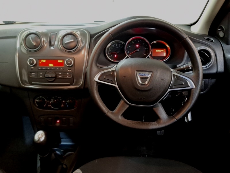 Used Dacia Sandero Stepway 2020 for sale - 76343526: Photo 2