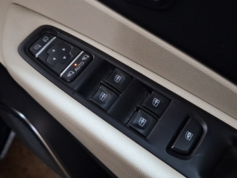 Used Renault Captur 2019 for sale - 76763729: Photo 12