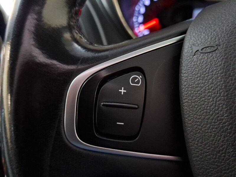 Used Renault Captur 2019 for sale - 76763729: Photo 18