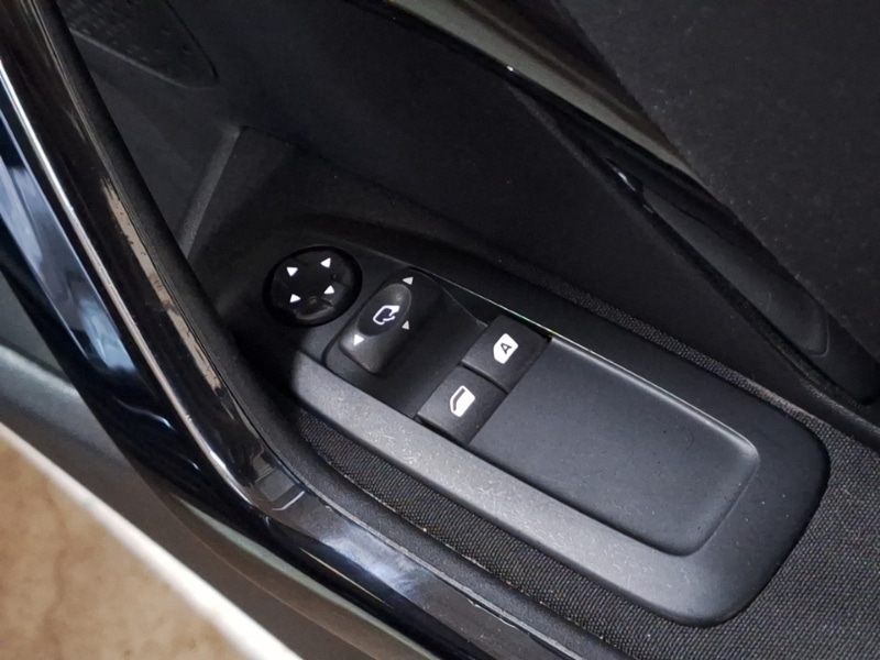 Used Peugeot 208 2019 for sale - 76964029: Photo 12