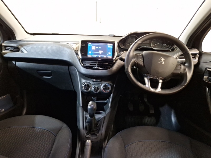 Used Peugeot 208 2019 for sale - 76964029: Photo 2