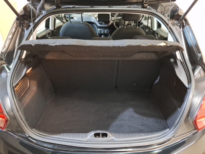 Used Peugeot 208 2019 for sale - 76964029: Photo 8