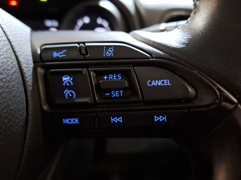 Used Toyota Yaris Cross 2023 for sale - 77428697: Photo 19